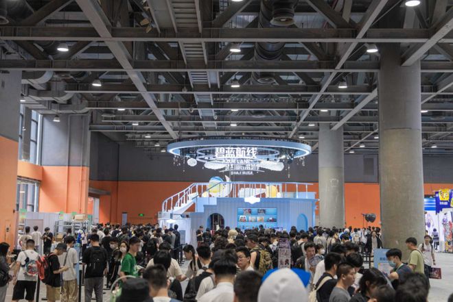 蓝航线》的线下活动就跟回家了一样AG真人旗舰厅登录每次参加《碧(图11)