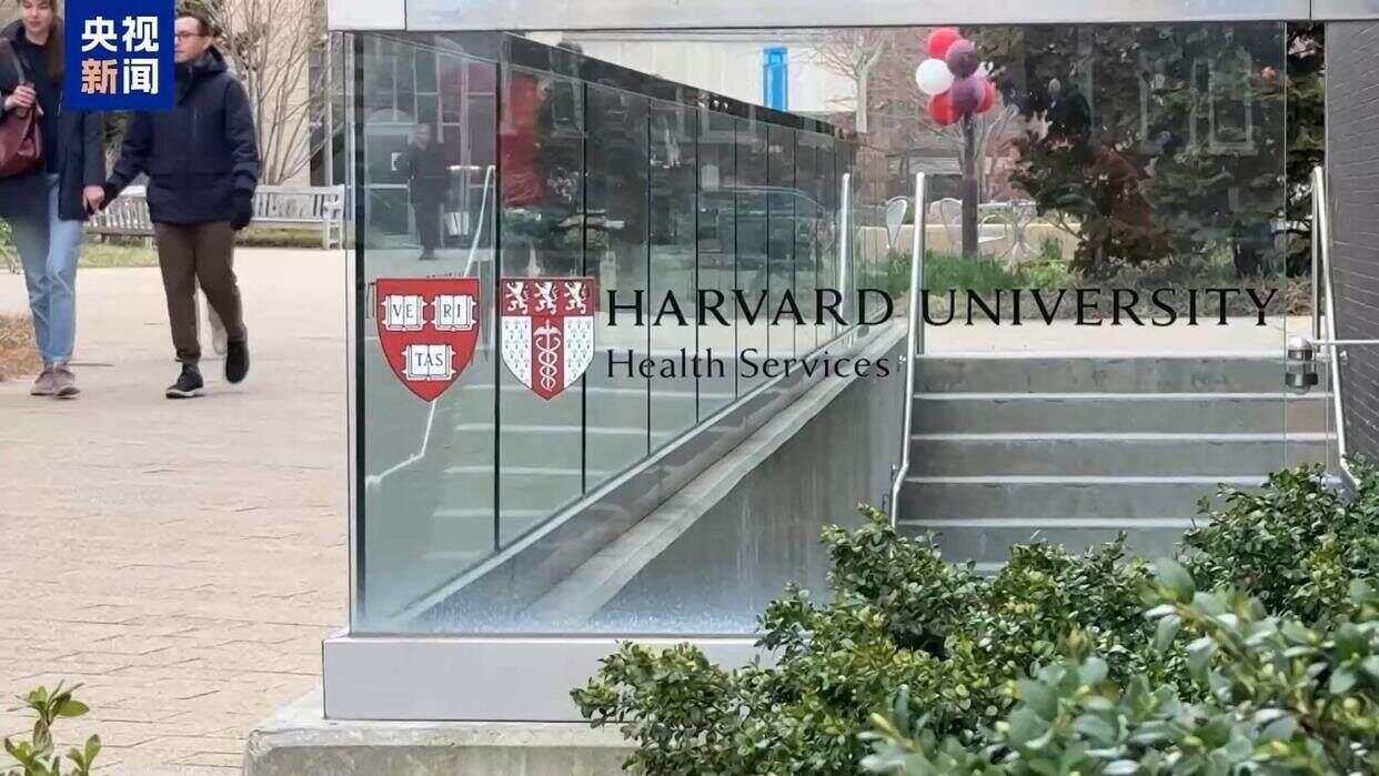 否认走后门入学称学费是工作近4年攒的AG